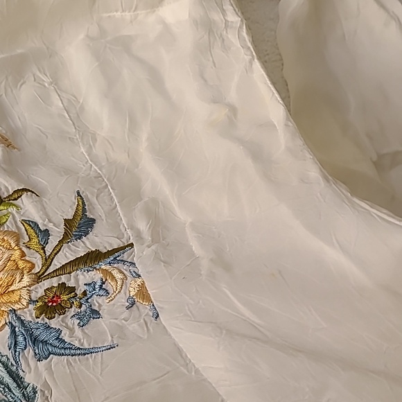 Johnny Was White Blouse Floral Embroidery XS Rayon Long Sleeve FLAW flowy Boho - Picture 4 of 10